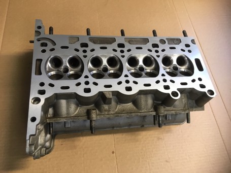 Gereviseerde cilinderkop Opel